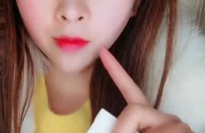 小姐姐抹唇膜视频下载,小姐姐教你轻松下载唇膜视频教程