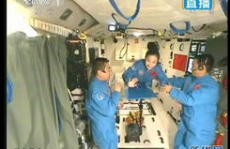 太空授课里的小姐姐们,太空授课小姐姐们的宇宙奥秘之旅