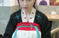 比利时小姐姐美食视频,比利时小姐姐带你探秘地道美食之旅