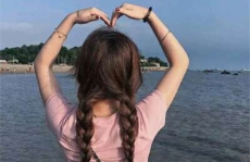 唯美图片女生背影阳光,唯美女生背影的浪漫演绎”